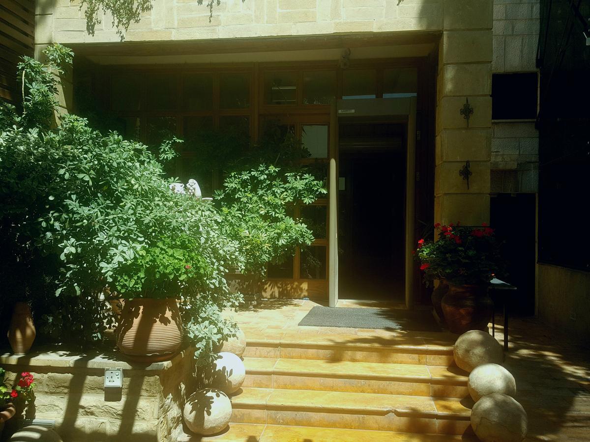 Hisham Hotel Amman Exterior foto